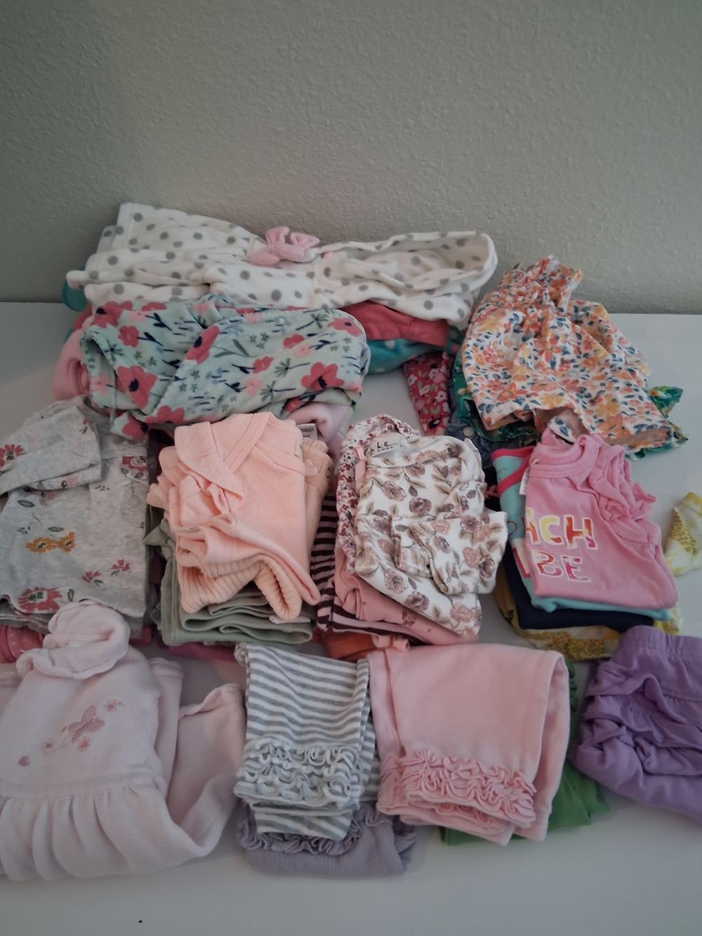 Baby Girl Clothes 0-12M Lot Of (50) Pieces Mixed Brands